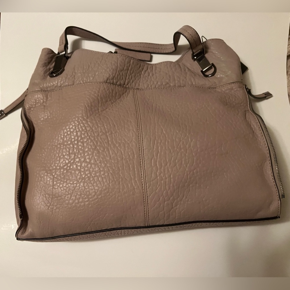 Eliza Tote - Vince Camuto - Picture 4 of 6